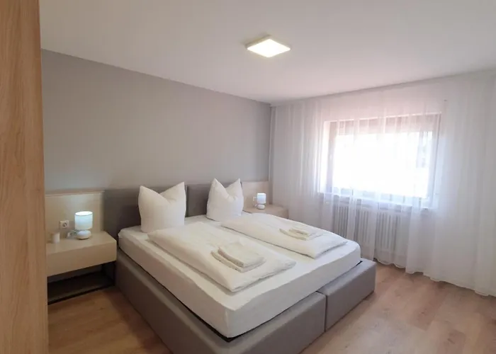 Zartenbach Two 公寓 *